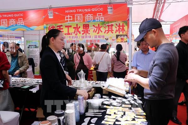 Khai mạc Hội chợ Thương mại và Du lịch quốc tế Việt - Trung lần thứ 17