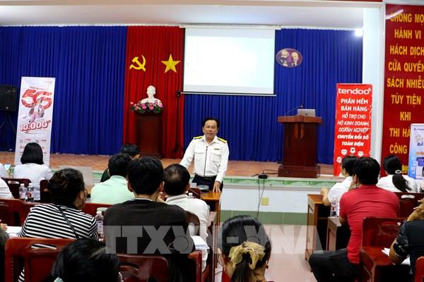 Chuyển đổi thuế ở Vĩnh Long: Hộ kinh doanh không đi một mình