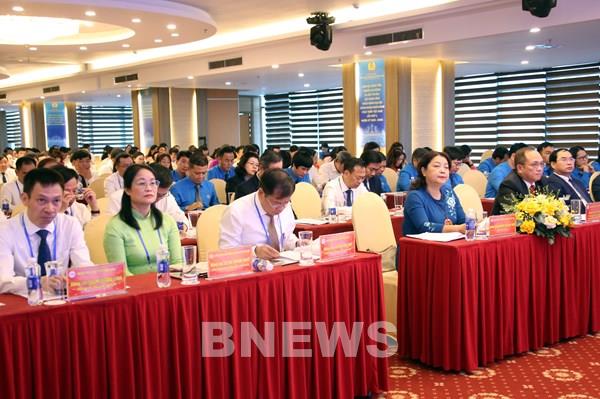 Công đoàn Ngân hàng VDB phát huy vai trò, đồng hành cùng người lao động