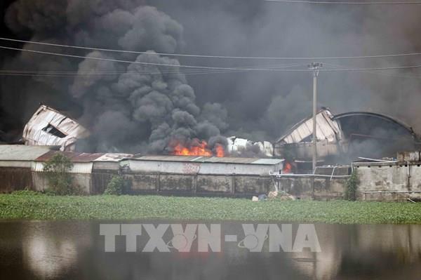 Cháy lớn tại nhà máy giày da ở Hải Phòng