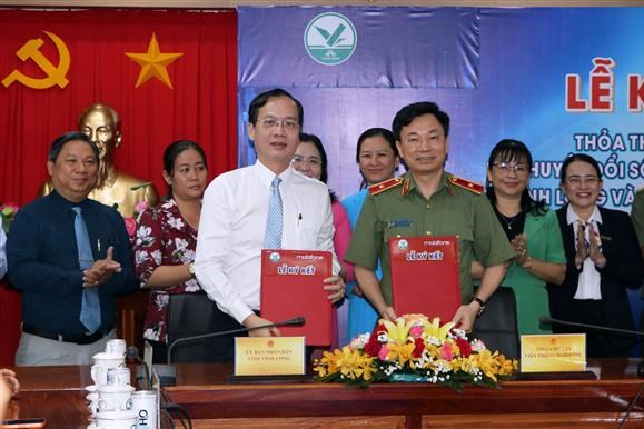 Vĩnh Long: Tăng tốc xây dựng chính quyền số