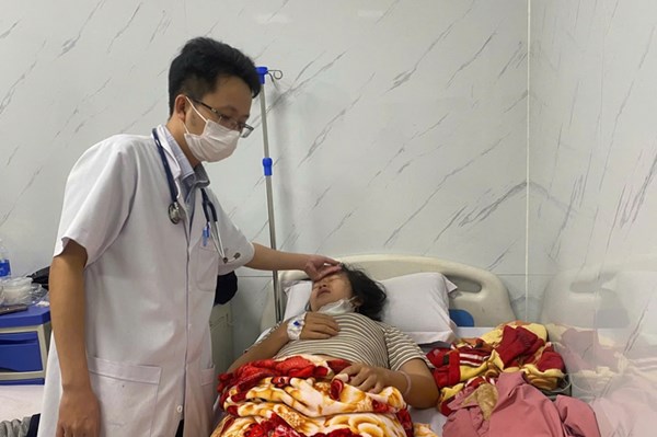 Vụ nghi ngộ độc sau ăn bánh mì tại Quảng Ngãi: Cơ sở chưa xuất trình đầy đủ hồ sơ pháp lý