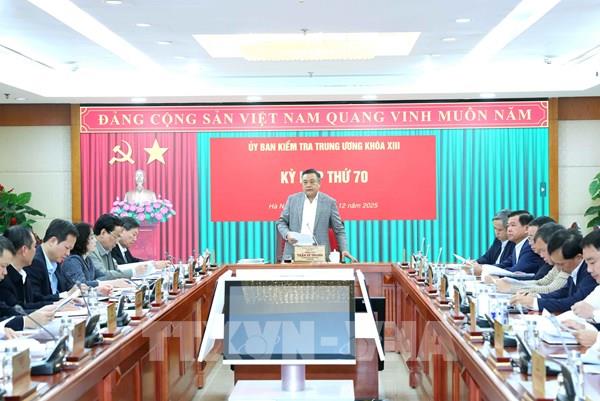 Cảnh cáo nguyên Thứ trưởng Bộ Lao động - Thương binh và Xã hội Lê Tấn Dũng và Doãn Mậu Diệp