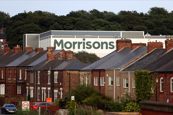 Anh: Morrisons trở thành chuỗi siêu thị đầu tiên trì hoãn mục tiêu phát thải ròng bằng 0