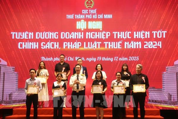 Thuế TP. Hồ Chí Minh vinh danh 262 doanh nghiệp tiêu biểu