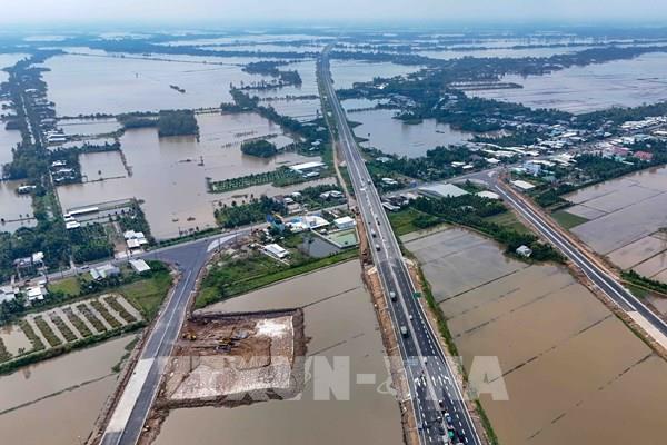 Trục cao tốc Bắc - Nam phía Đông chính thức nối thông: Không gian phát triển mới