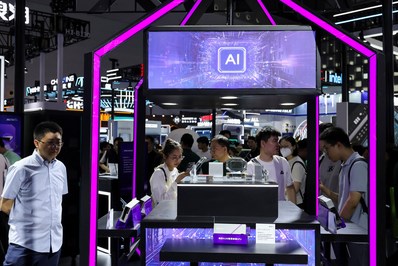 Các nhà sản xuất chip Trung Quốc chạy đua IPO