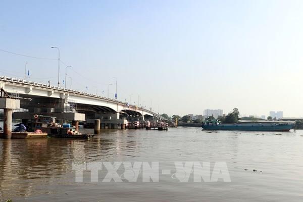Ninh Bình tạm dừng các loại xe cơ giới qua cầu Đò Quan
