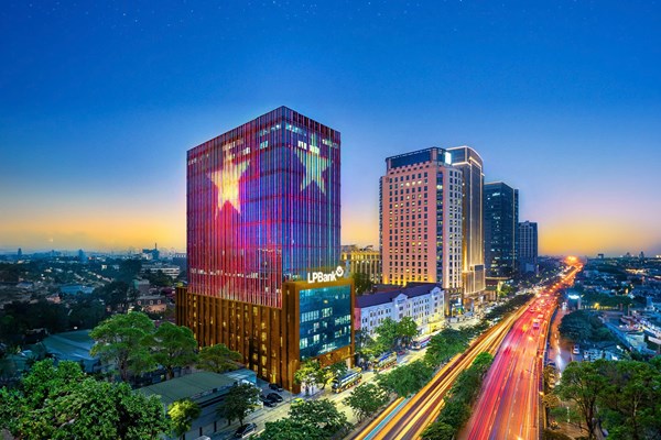 Ông Nguyễn Đức Thụy thôi làm Chủ tịch HĐQT LPBank