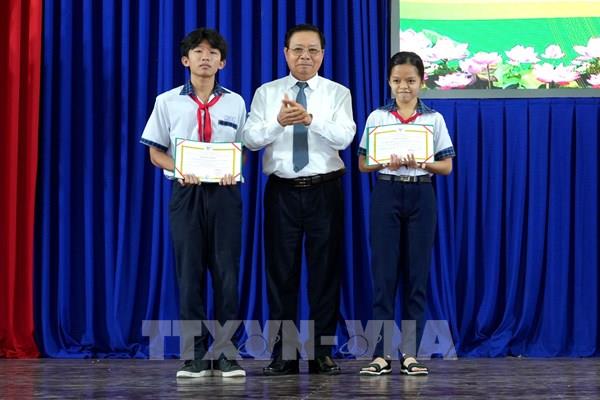 Sáng tạo từ ghế thông minh đến nông nghiệp xanh