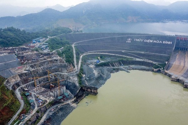 Đột phá tiến độ tại Nhà máy Thủy điện Hòa Bình mở rộng