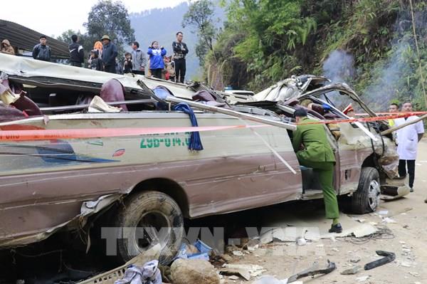 Lào Cai khẩn trương khắc phục hậu quả vụ lật xe làm 9 người chết 