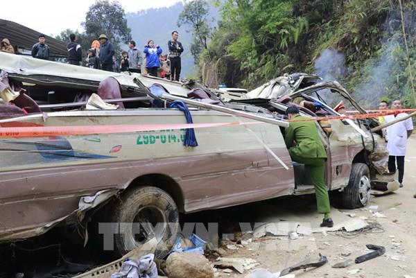 Kiểm tra doanh nghiệp vận tải có phương tiện gặp tai nạn ở Lào Cai