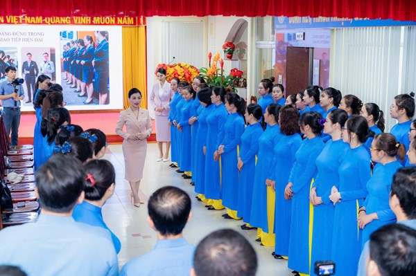 Nâng tầm phong thái, chuẩn hóa dịch vụ tại Yến sào Khánh Hòa