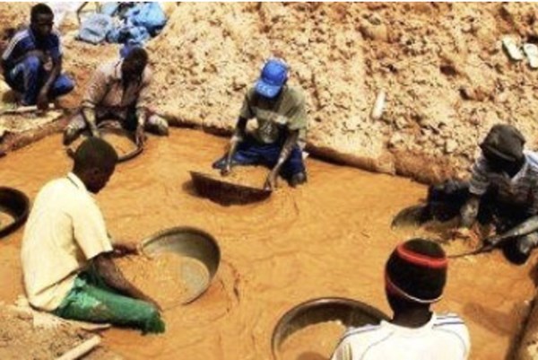 Sản lượng vàng Sudan phục hồi mạnh bất chấp nội chiến