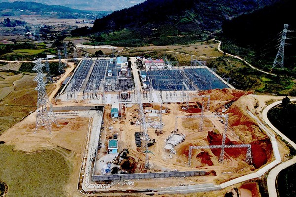 Đóng điện giai đoạn 1 dự án lắp máy biến áp 220kV thứ 3 trạm Than Uyên