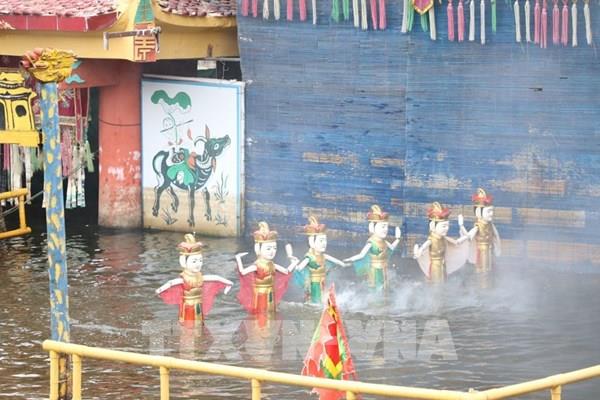 Những người lặng thầm giữ hồn rối nước