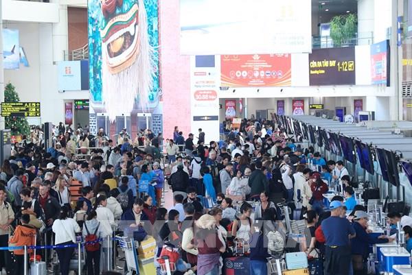 Sân bay Nội Bài đón lượng khách kỷ lục trong dịp tết Dương lịch