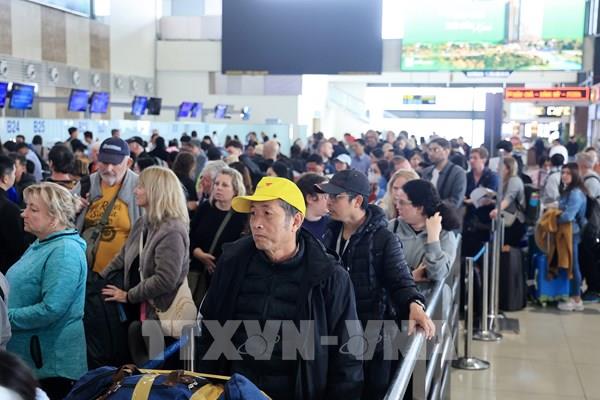 Ngành hàng không siết chặt kiểm soát y tế 24/7 trước virus Nipah