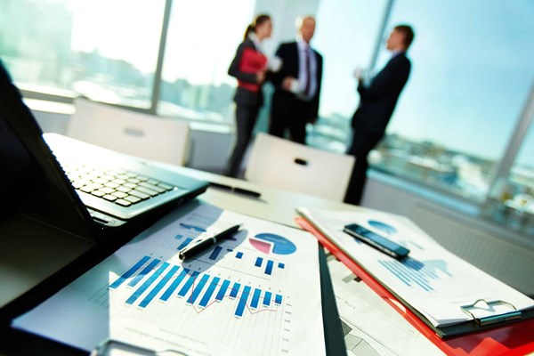 Pháp siết quy định bán dịch vụ tài chính trực tuyến