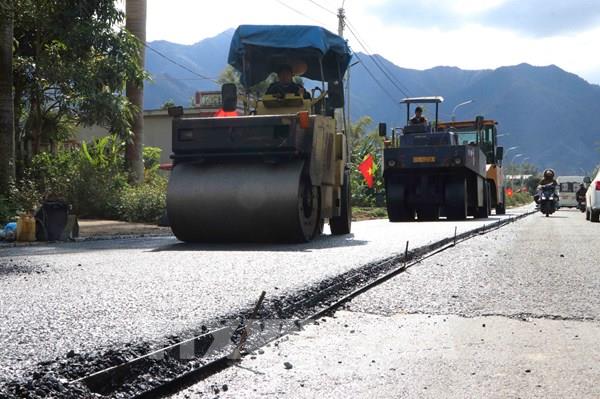 Vượt khó thi công, đưa dự án nâng cấp Quốc lộ 32 về đích trước Tết