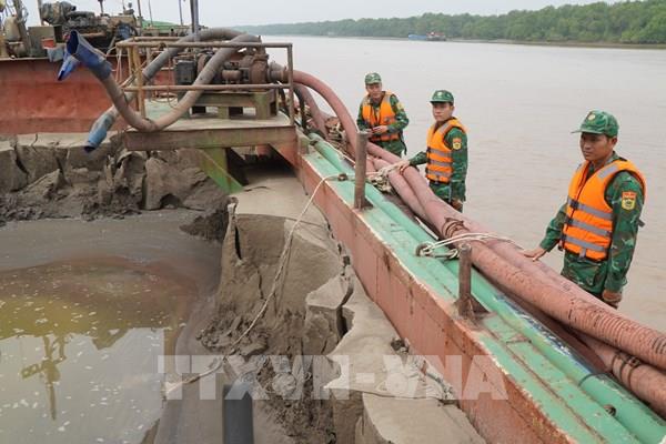 Bộ đội Biên phòng Đồng Tháp chặn đứng "cát tặc" trên sông