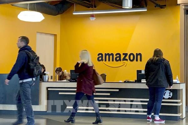 Saks chấm dứt hợp tác thương mại điện tử với Amazon