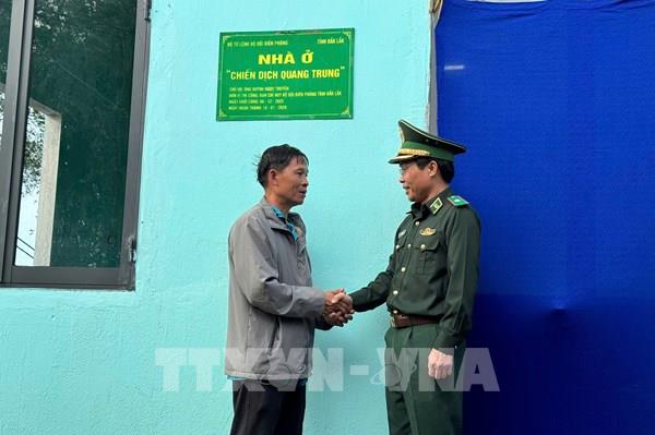 Đắk Lắk: Bàn giao hàng trăm nhà trong “Chiến dịch Quang Trung”