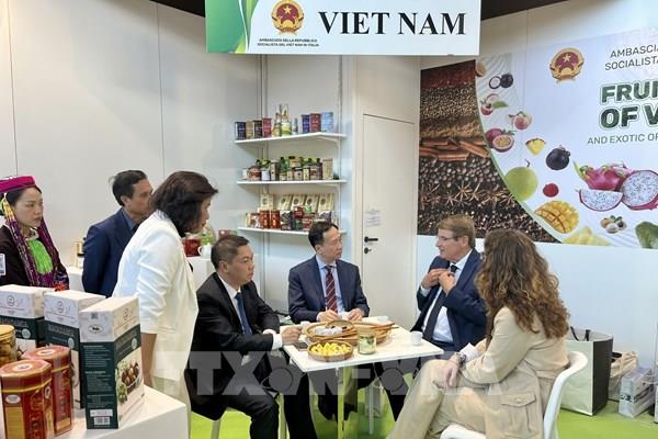 Ngoại giao kinh tế mở thị trường nông sản