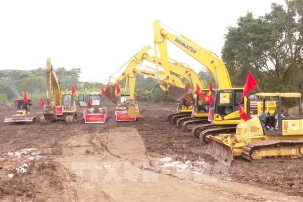 Khởi công đường kết nối cầu Tứ Liên với cao tốc Hà Nội - Thái Nguyên