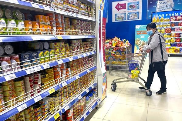 Sức tiêu thụ đồ hộp giảm, ngành chức năng siết kiểm soát chất lượng