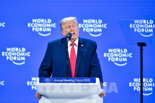 Ông Trump bỏ “lá bài thuế”, chuyển sang đàm phán về Greenland