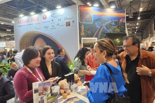 Gian hàng Việt Nam tạo dấu ấn tại FITUR 2026