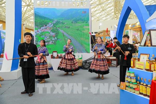 Lào Cai xúc tiến thương mại và du lịch tại Hội chợ Mùa Xuân 2026