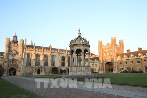 Vẻ đẹp cổ kính của thành phố tri thức Cambridge (Anh)