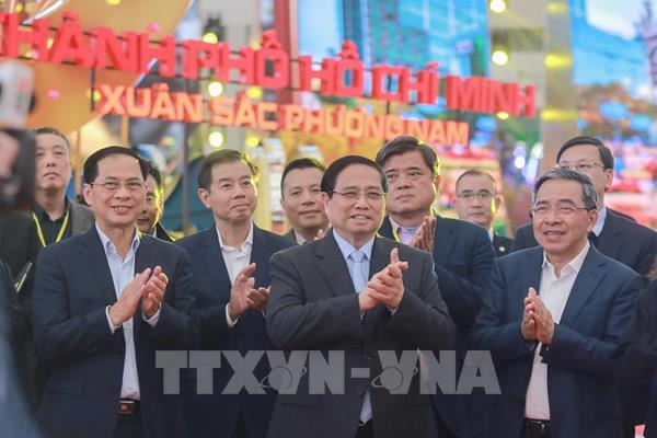 Thủ tướng Phạm Minh Chính dự tổng duyệt Lễ khai mạc Hội chợ Mùa Xuân lần thứ nhất 2026