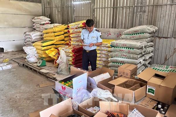 Cà Mau tăng tốc chống hàng giả, bảo vệ thị trường dịp Tết