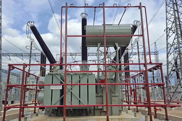 Hoàn thành đóng điện 2 Kháng bù ngang 500kV tại Trạm biến áp 500kV Sơn La 