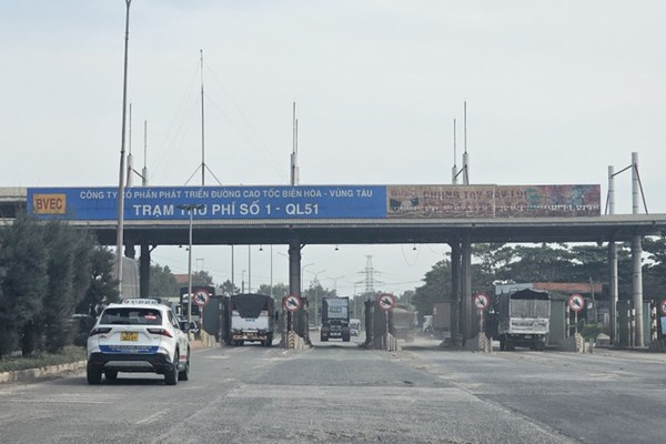 TP Hồ Chí Minh: Tháo dỡ trạm thu phí T3 quốc lộ 51, giảm xung đột giao thông