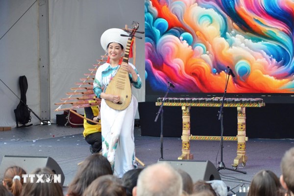 Quảng bá hình ảnh Việt Nam ra nước ngoài: Sẽ xây dựng bộ nhận diện Quốc gia