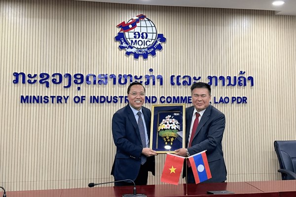 Việt Nam- Lào thúc đẩy hợp tác năng lượng và triển khai các nhiệm vụ cấp cao