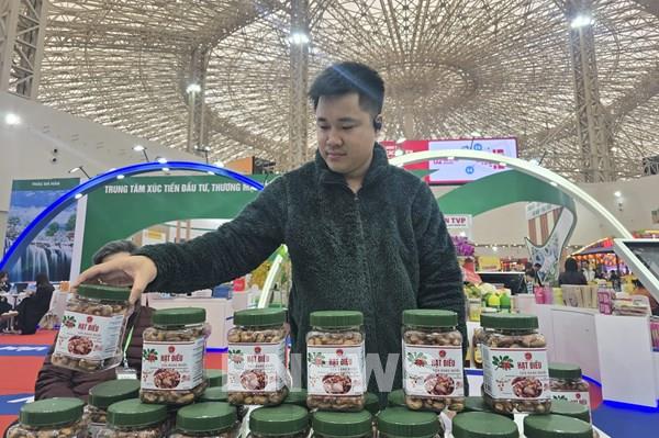 Từ hạt điều xuất khẩu đến chiến lược chinh phục người tiêu dùng Việt Nam