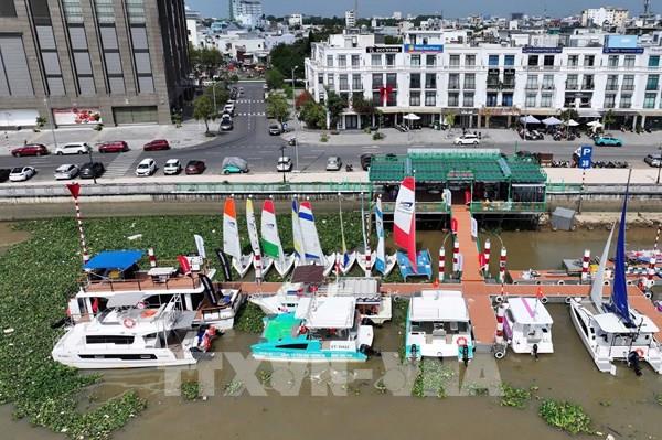 Cần Thơ lần đầu tiên có thêm dịch vụ du lịch bằng du thuyền trên sông