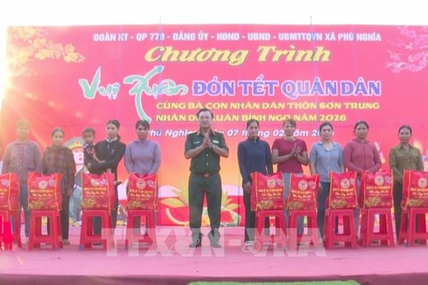 Tết quân dân ấm áp giữa đại ngàn Phú Nghĩa