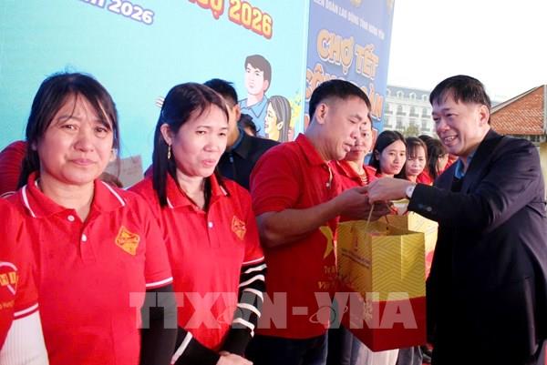 Chợ Tết Công đoàn ở Hưng Yên