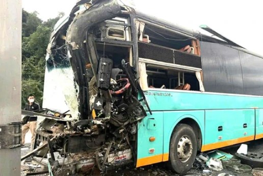 Tai nạn giao thông liên hoàn trên cao tốc Vân Phong - Nha Trang