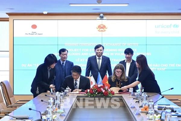 Nhật Bản tài trợ 6 triệu USD tăng khả năng chống chịu thiên tai cho trẻ em Việt