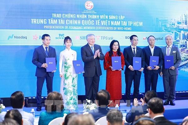 Tp Hồ Chí Minh: Công bố danh sách nhà đầu tư sáng lập và chiến lược của Trung tâm Tài chính quốc tế