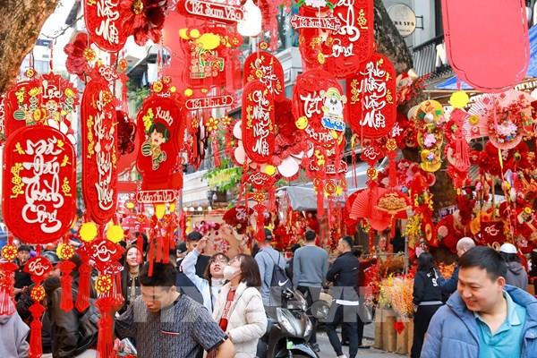 Chợ hoa Hàng Lược rộn ràng sắc Xuân giữa lòng phố cổ