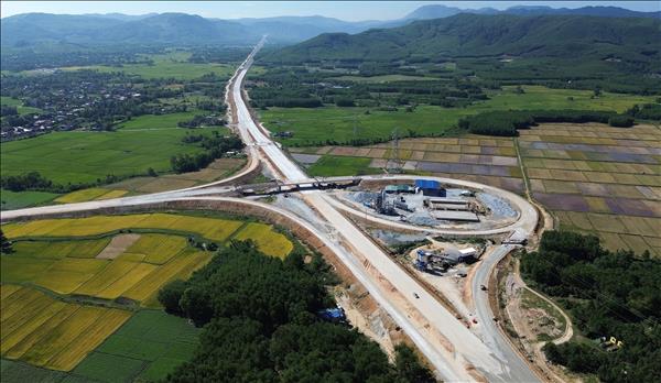 Việt Nam bước vào chu kỳ tăng trưởng mới từ vị thế vững chắc